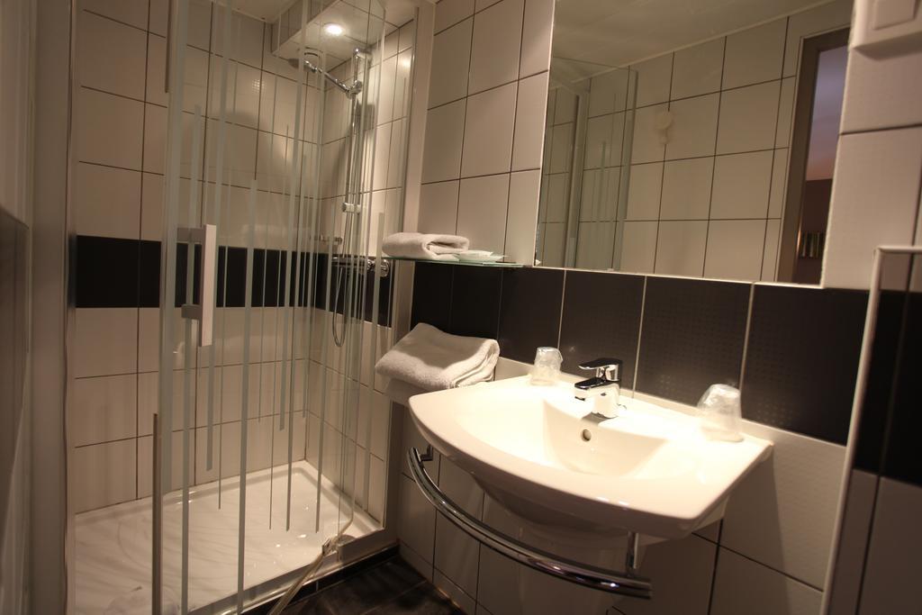 Hotel Saint-Pierre Pontarlier Luaran gambar
